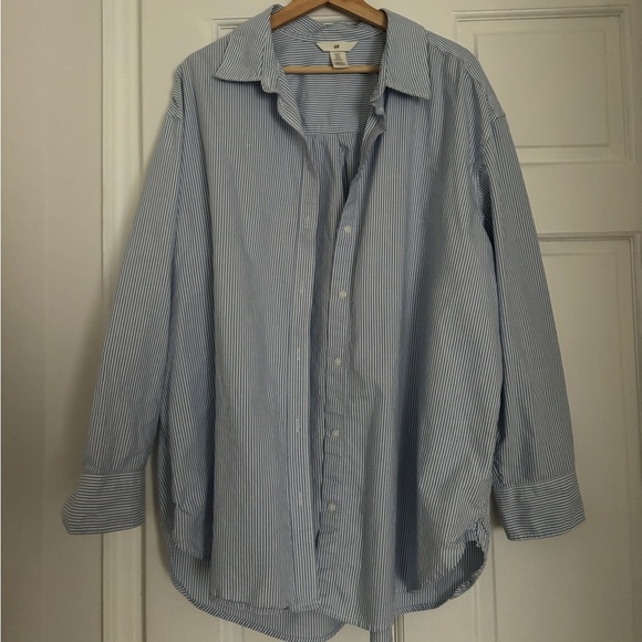 H&M Blue Casual Button Down Shirt Relaxed Fit - Picture 4 of 5